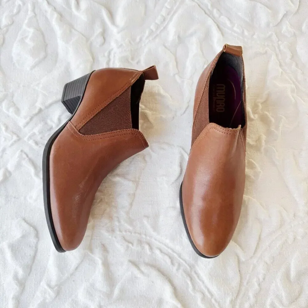 Munro these booties